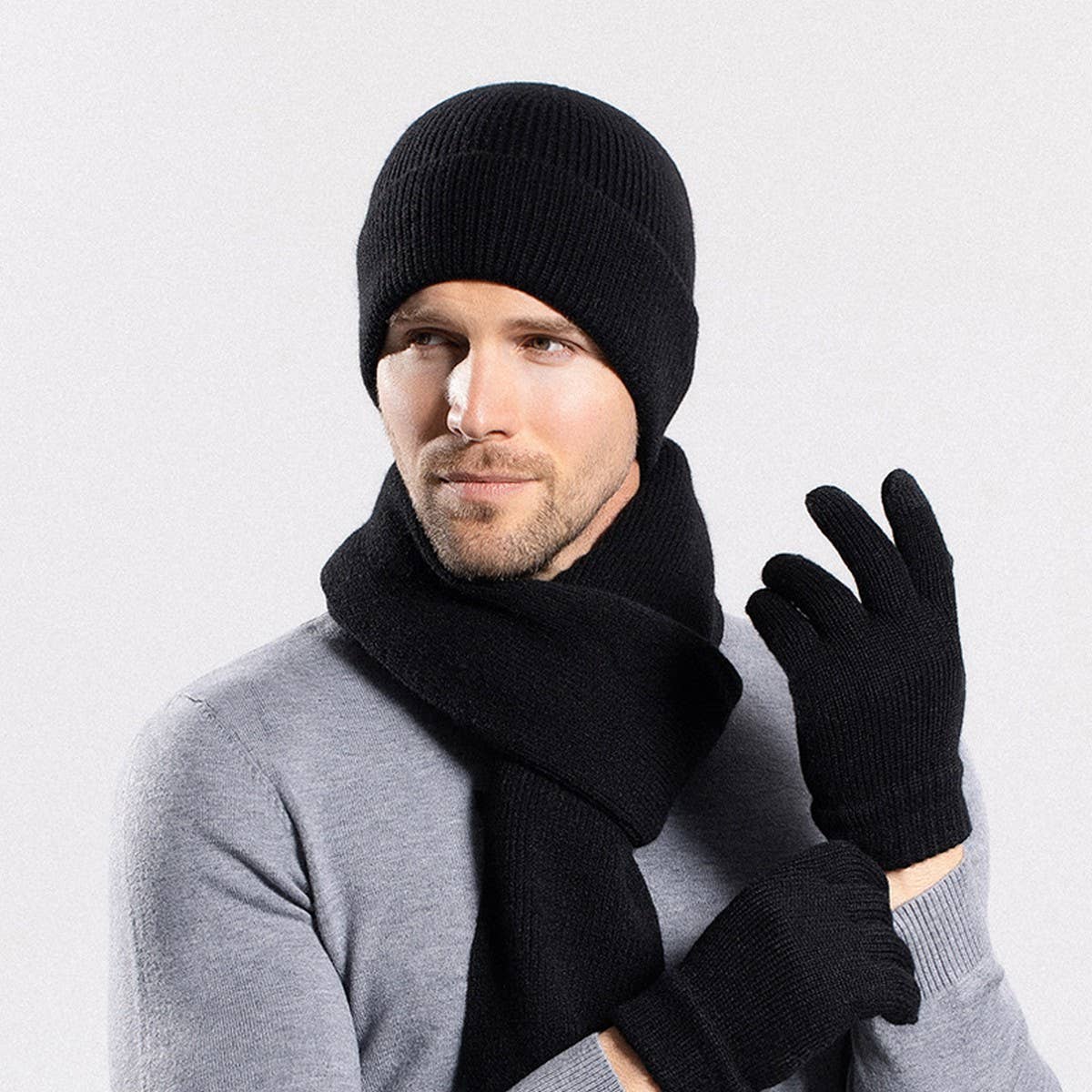 WINTER WARM OUTDOOR HAT GLOVES SCARF SET