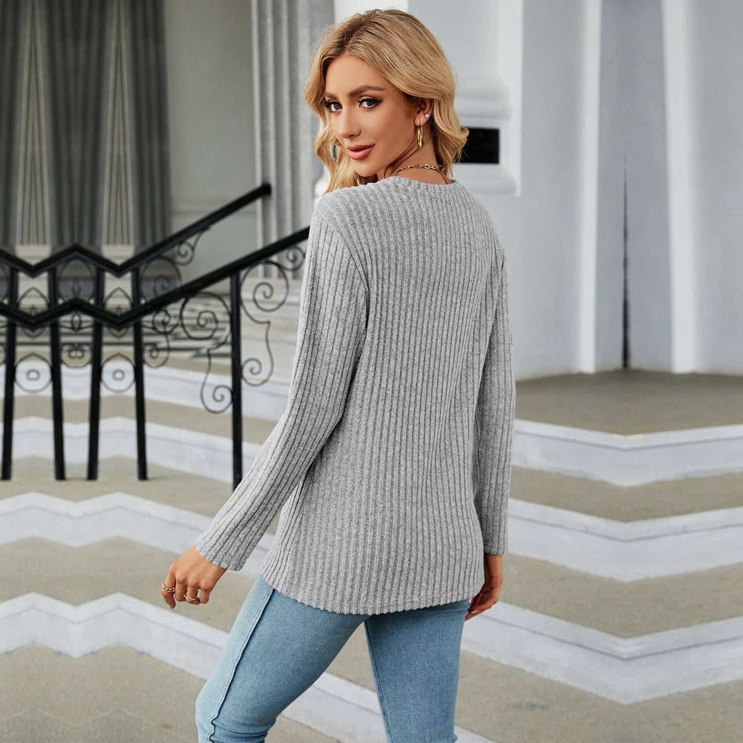 LONG SLEEVE CREW-NECK TULIP HEM KNIT BASE