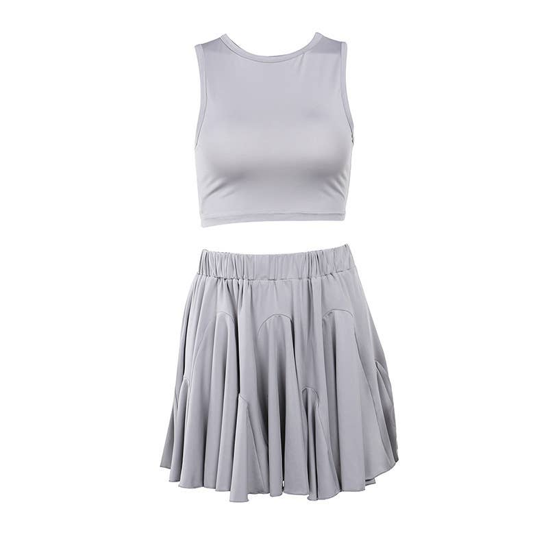 A casual short two-piece vest skirt set