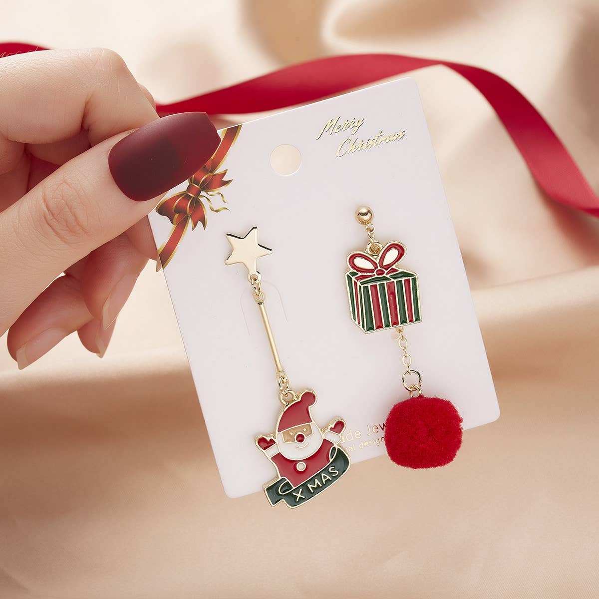 CHRISTMAS STAR BEAR GIFT IRREGULAR EARRINGS