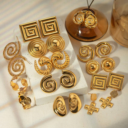 SIMPLE AND STYLISH 18K GOLD SPIRAL EARRINGS