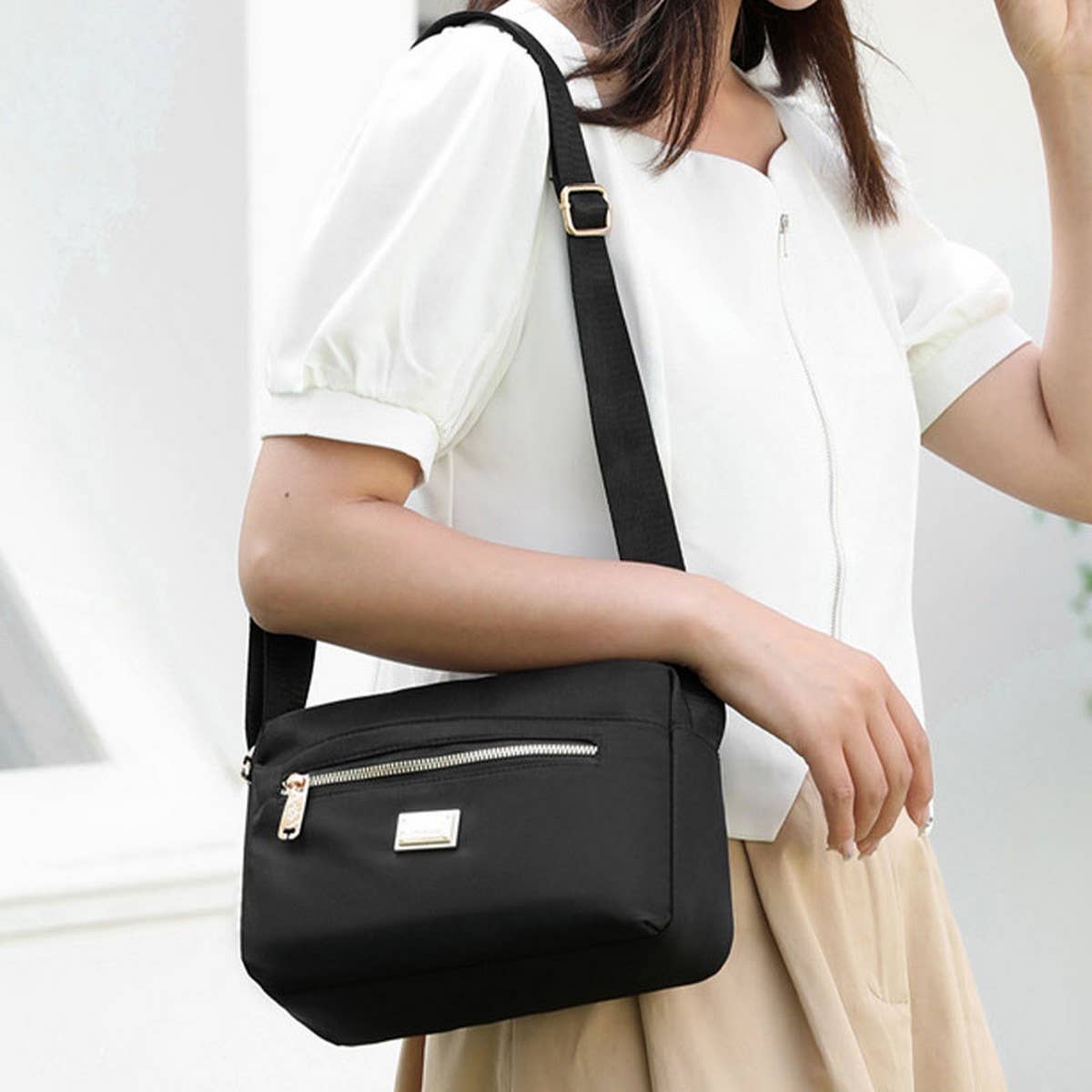 VERSATILE OXFORD CLOTH SHOULDER MESSENGER BAG