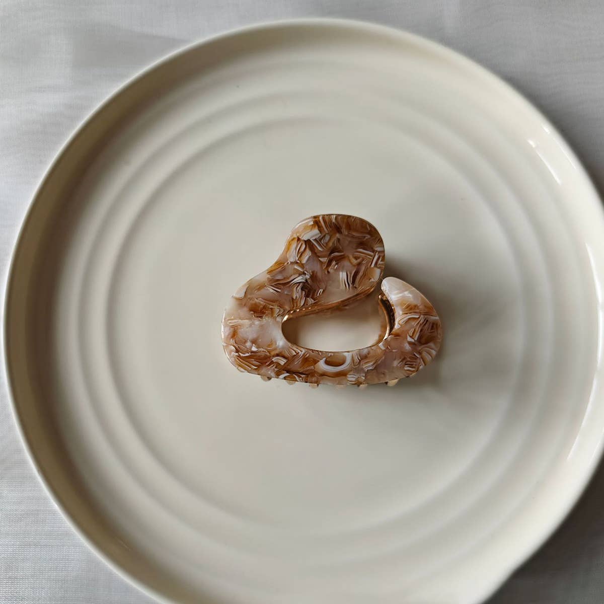 French Acetate Hair Claw - Elegant Alloy Clip