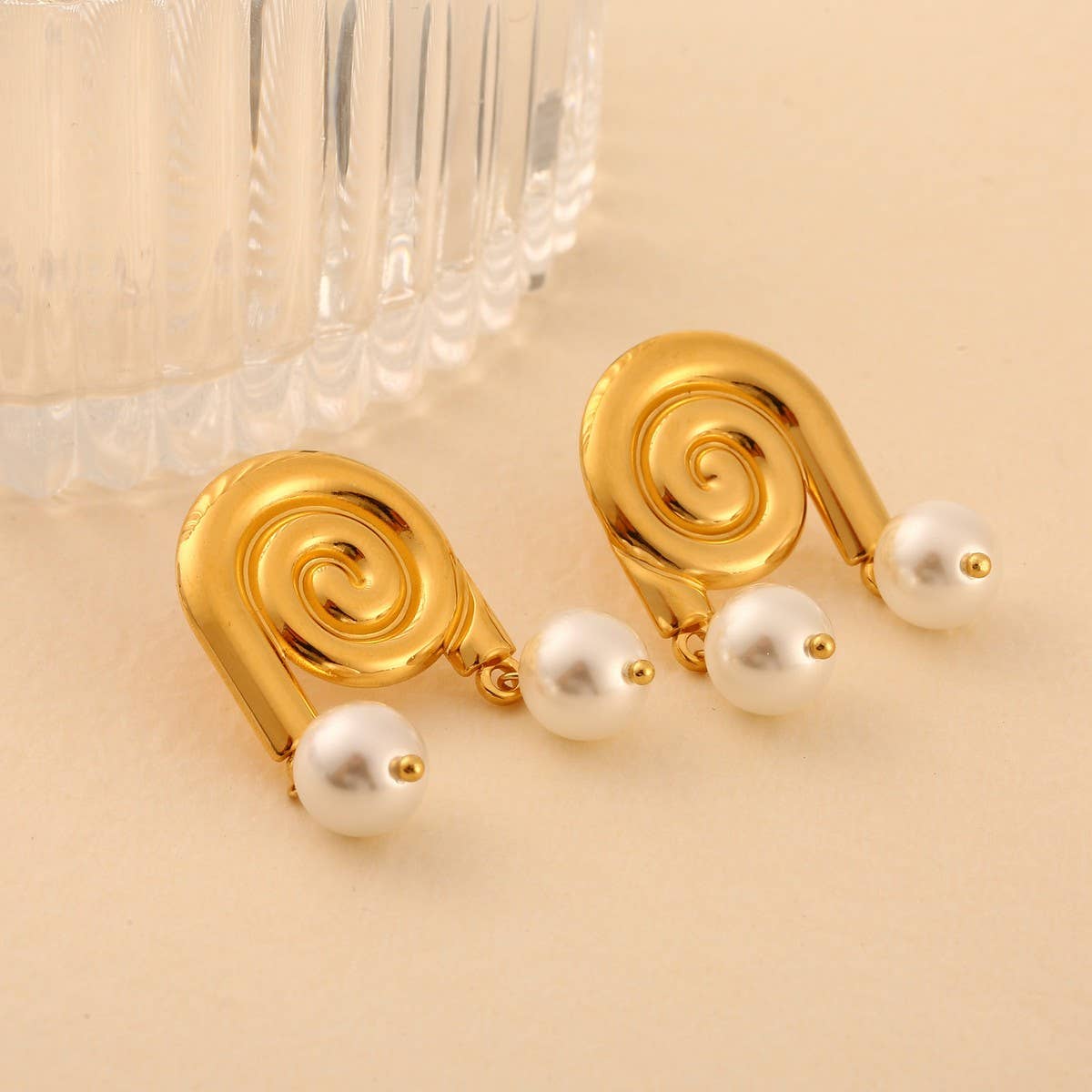 18K Stainless Steel Pearl Conch Stud Earrings_CWMM8916