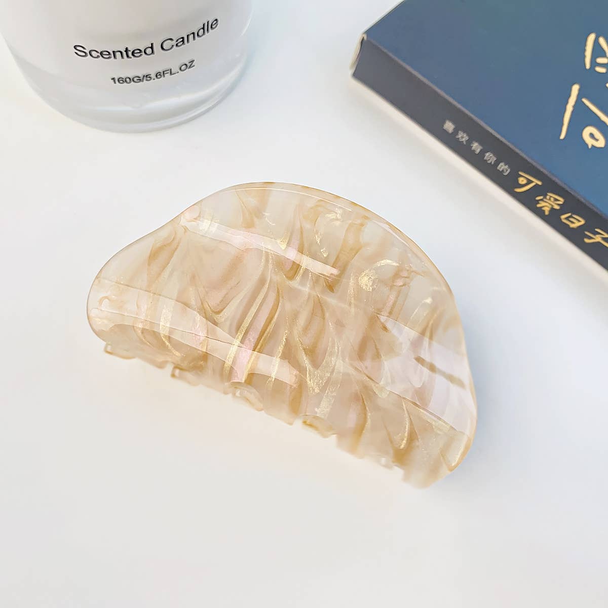 Simple geometric grab acrylic hair clip