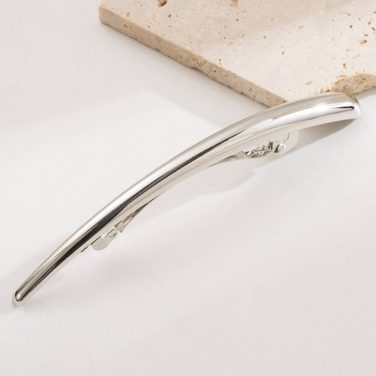 Wrinkled Metal Hair Clip ??Elegant Low Ponytail_CWMM8539