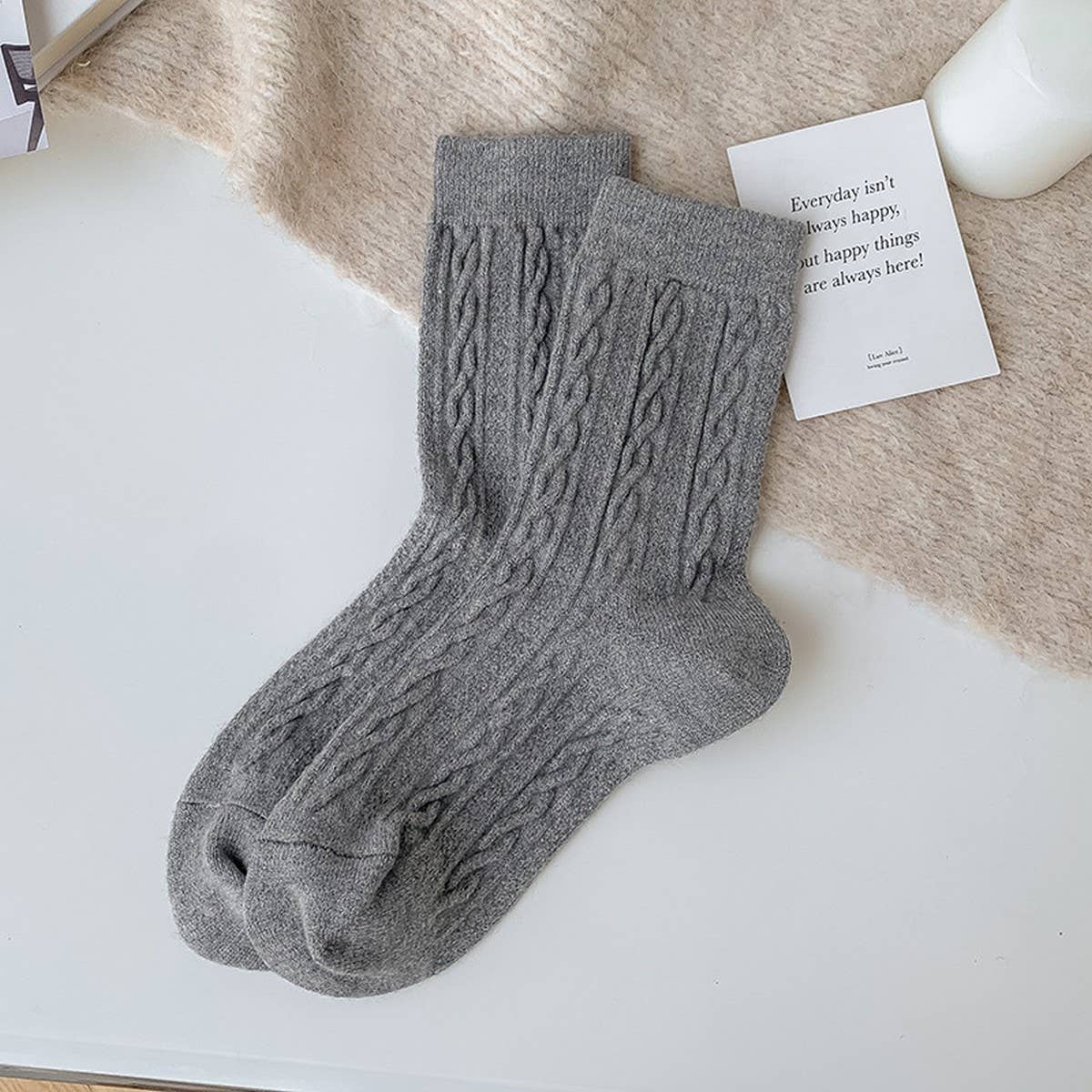 SOLID COLOR TWISTED WOOL MID-CALF STACKED SOCKS_CWMS1130