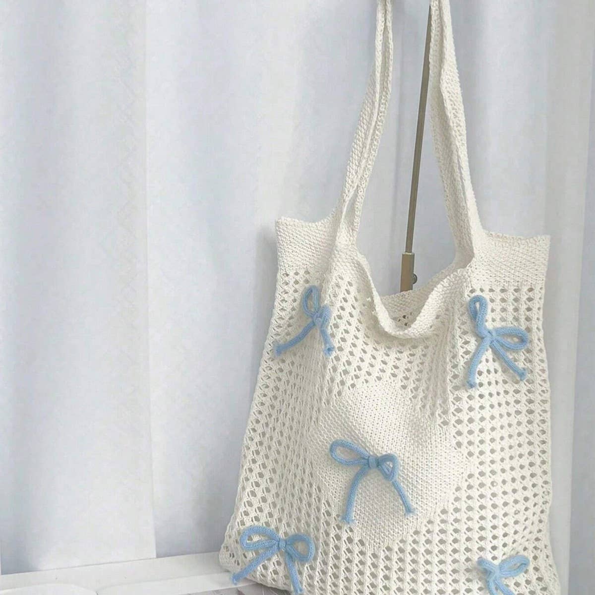 CWAB5058_SIMPLE BOW ELEMENT KNITTED SHOULDER BAG