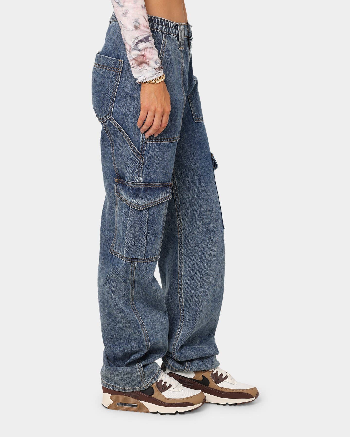 HIGH-WAISTED ELASTIC-WAISTBAND BAGGY CARGO JEANS