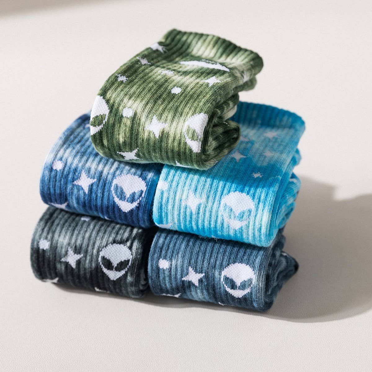 UNIVERSE PRINTED TIE DYED FASHION CREW SOCKS