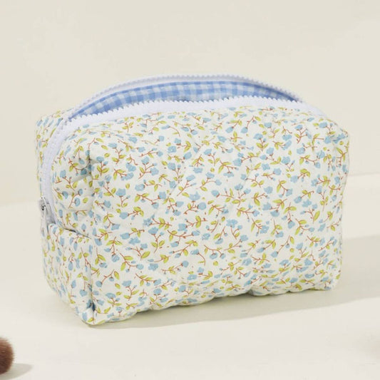 Floral quilting large-capacity toiletry bag