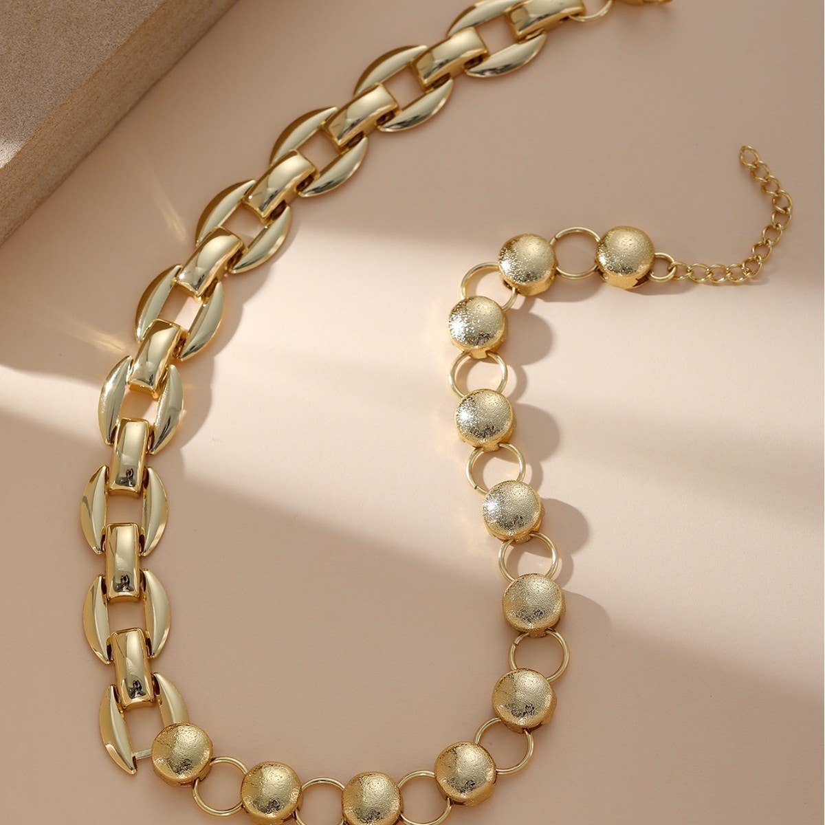 POPULAR STAINLESS STEEL HOLLOW STITCHING NECKLACE_CWMM3574