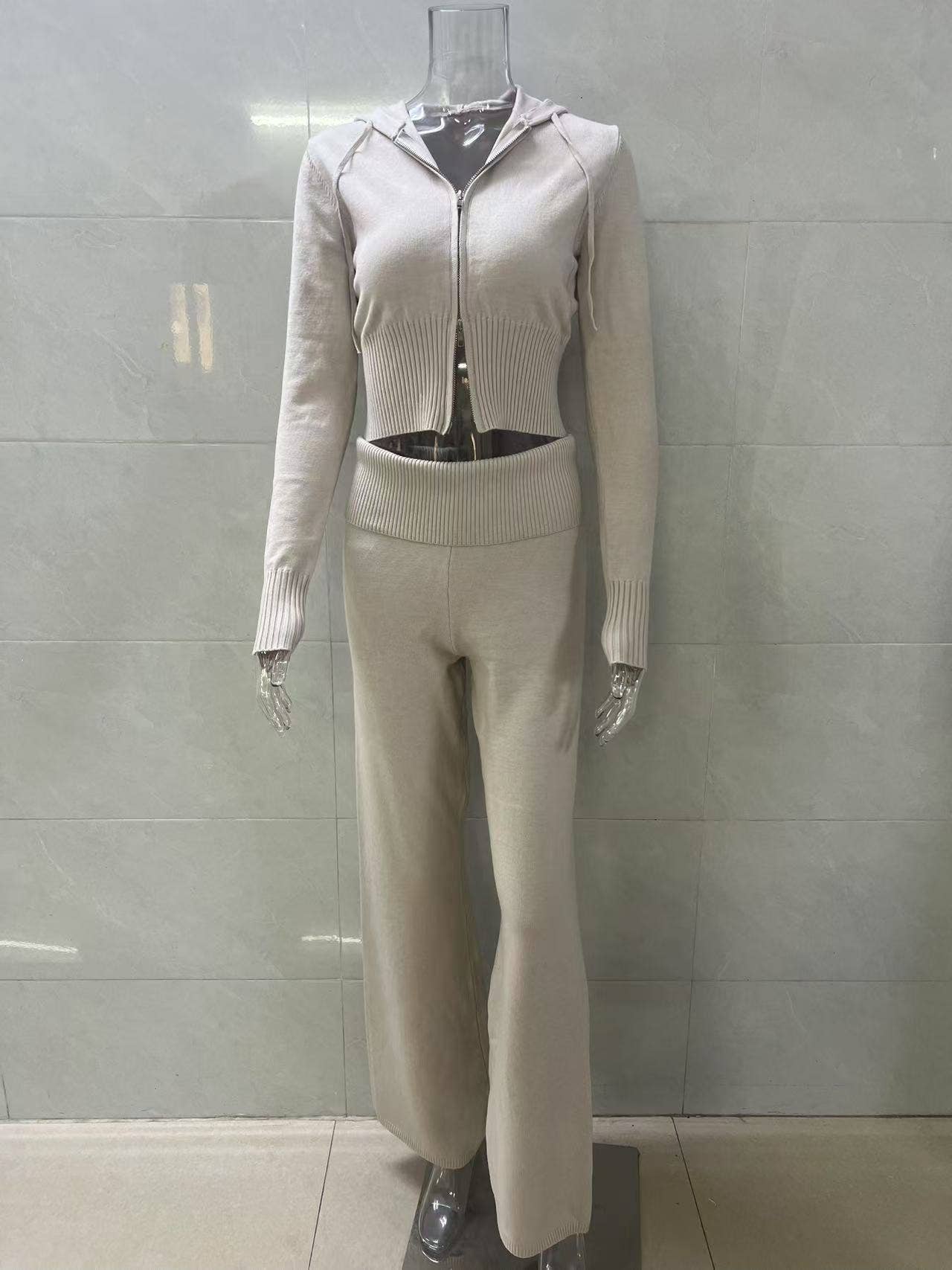 Two-piece sport zippered hooded top trousers set