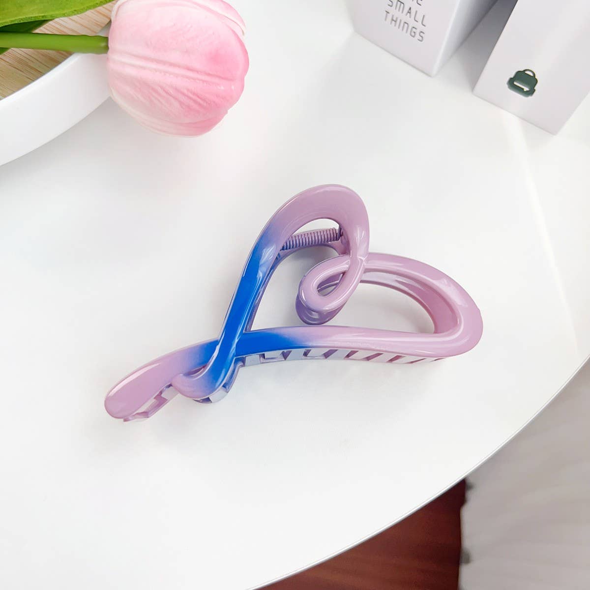 Gradient Heart Hair Claw,Sweet Ponytail Shark Clip_CWAHA1585