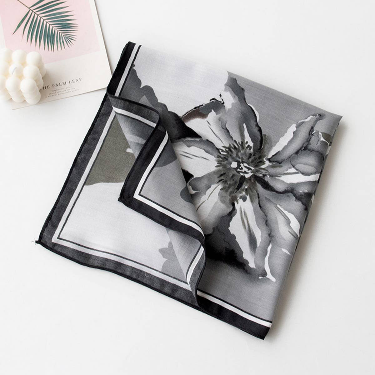 2024 NEW ARTISTIC RETRO PRINTED SQUARE SCARF_CWASC0932