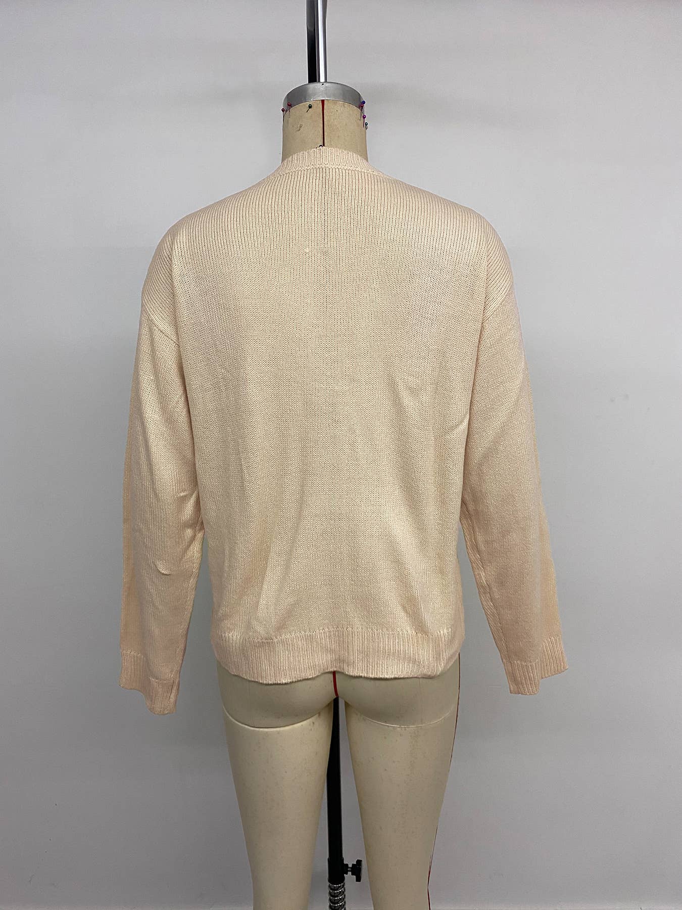 Simple bear jacquard knitted cardigan