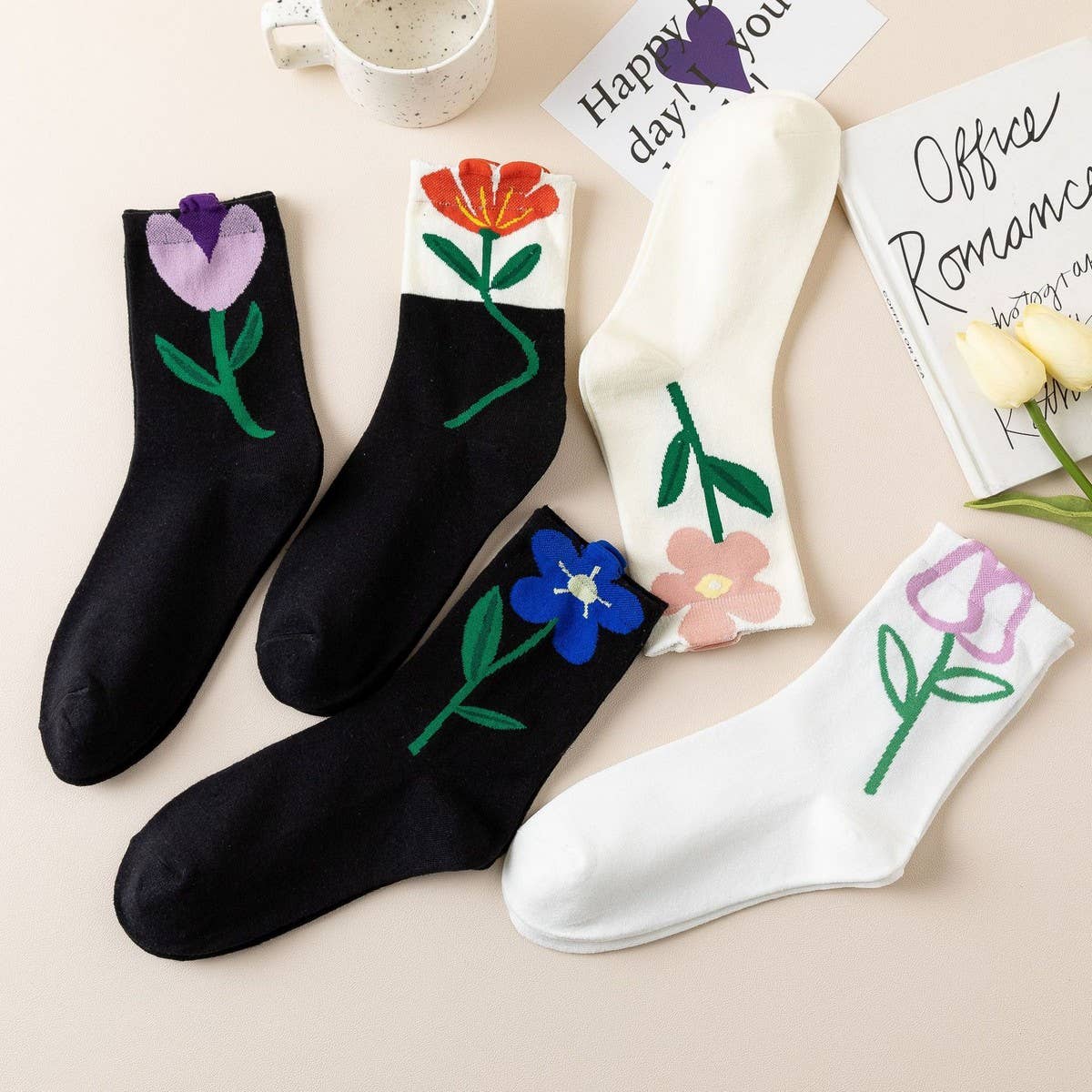 COLLEGE STYLE COTTON BREATHABLE TULIP FLOWER SOCKS