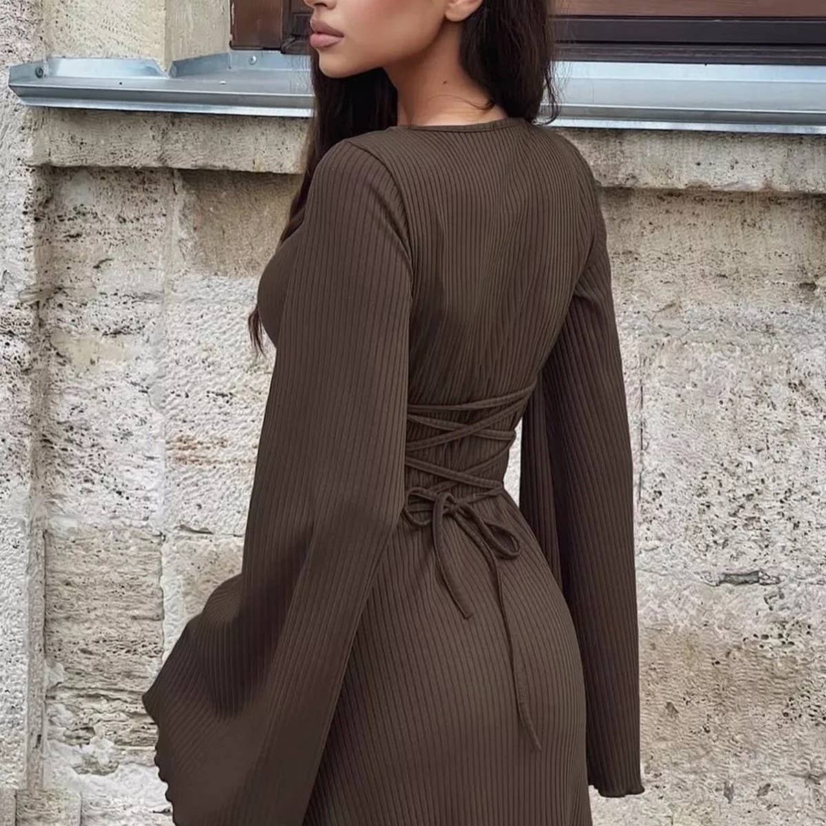 Long sleeve high waist thread skirt with flared back