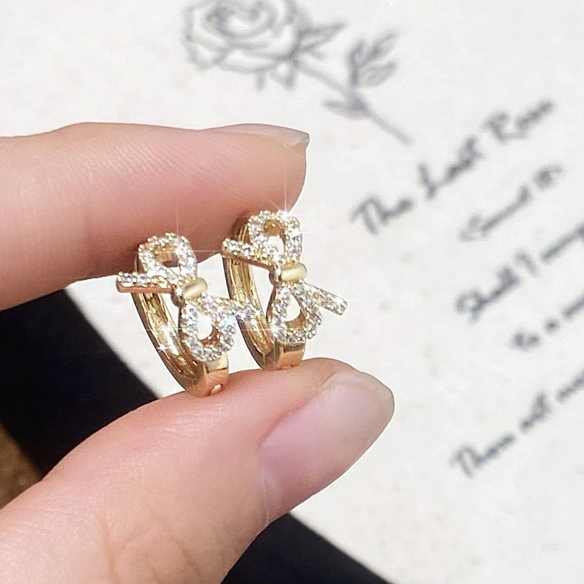 MICRO-INLAID ZIRCONIA BOWKNOT TEMPERAMENT EARRINGS