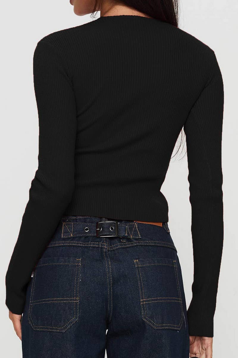 CWOCAL00756_FITTED SOLID LONG SLEEVE BUTTON KNIT TOP