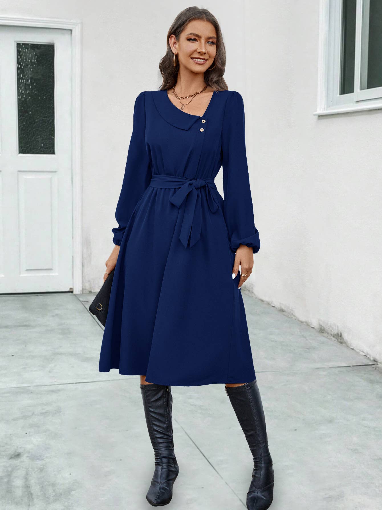 LONG-SLEEVED DRESS WITH IRREGULAR COLLAR