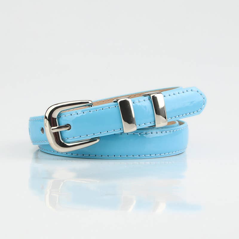 Simple and stylish belt with dopamine decoration