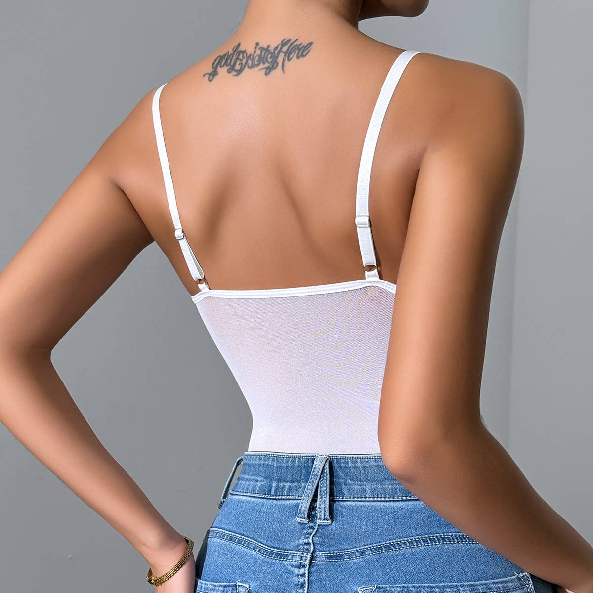 BODY-SHAPING EMBROIDERED LACE BODYSUIT_CWMM4639