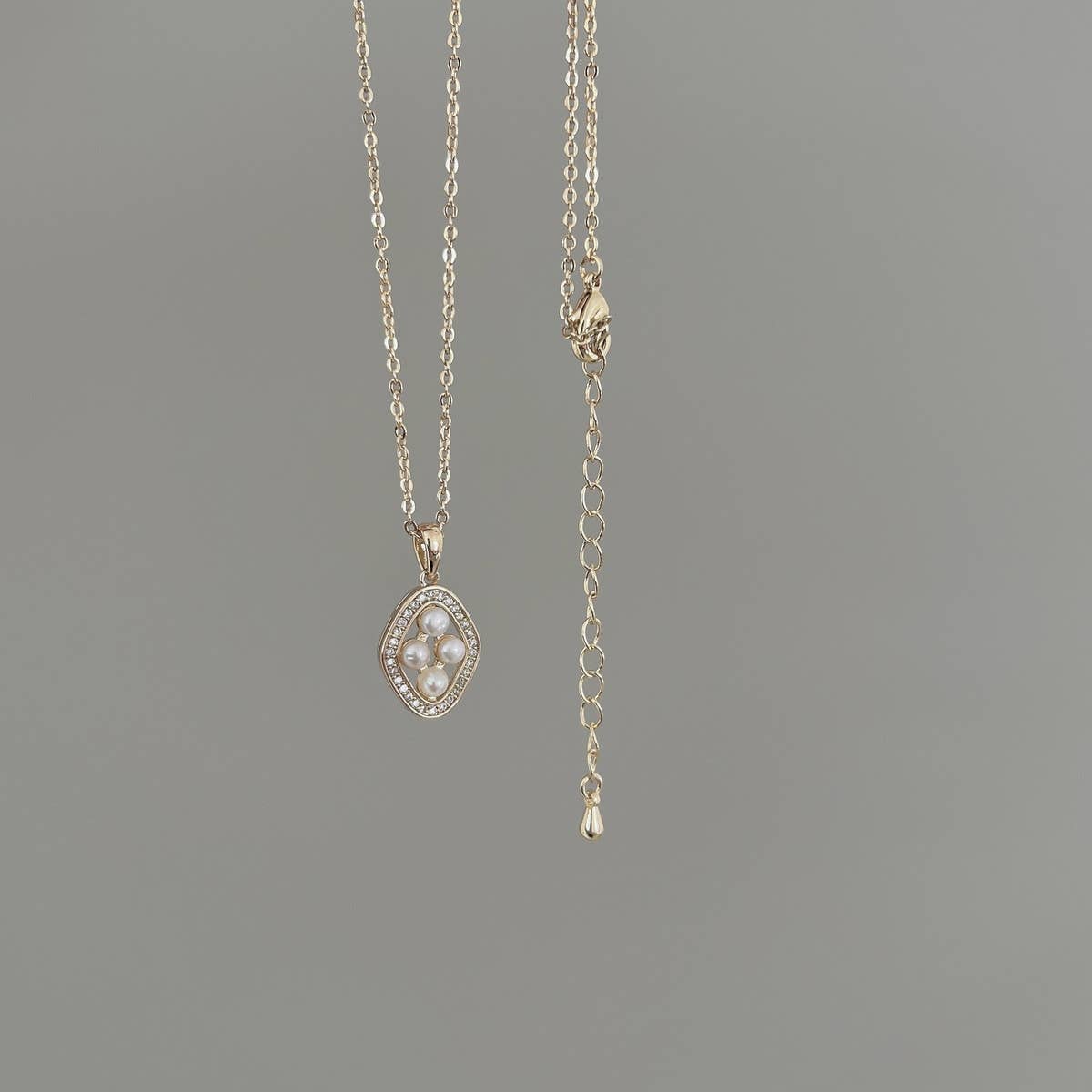 DIAMOND FRESHWATER PEARL NECKLACE