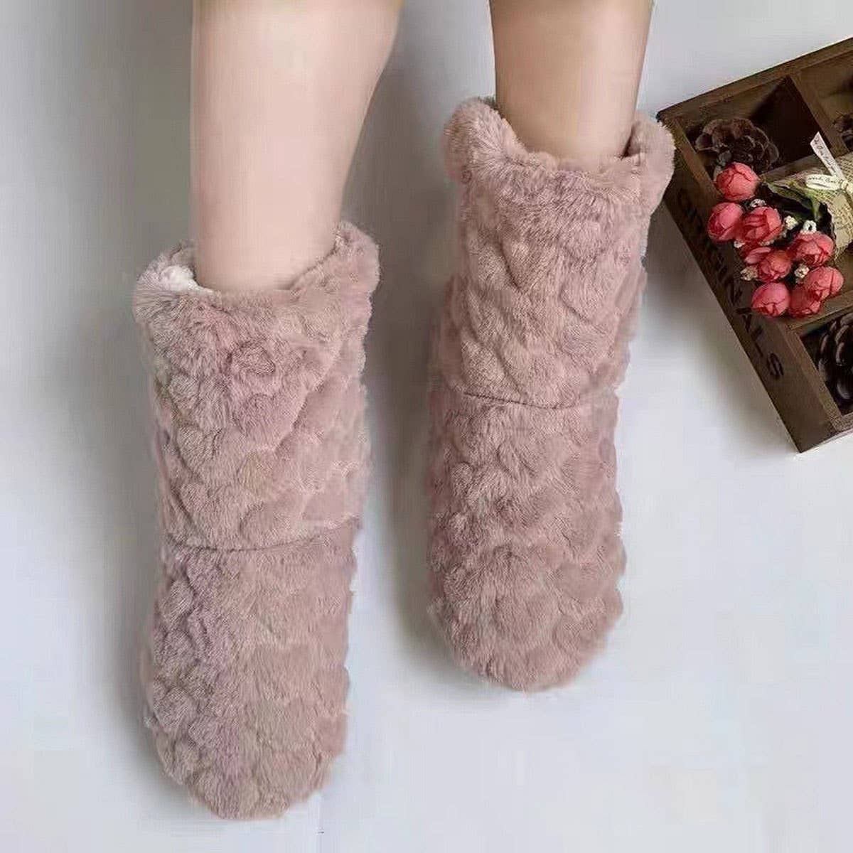 WINTER ADULT THICKENED COUPLE FLOOR SOCKS SLIPPERS