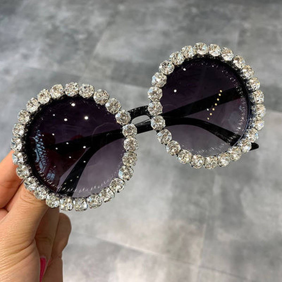 DIAMOND EXAGGERATED ROUND FRAME SUNGLASSES