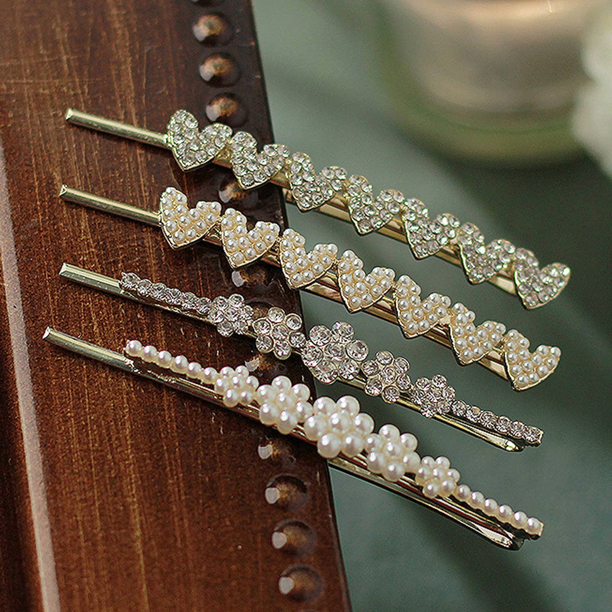 SHIMMERING LOVE HAIR PIN WITH SPARKLING DIAMONDS_CWAHA1207