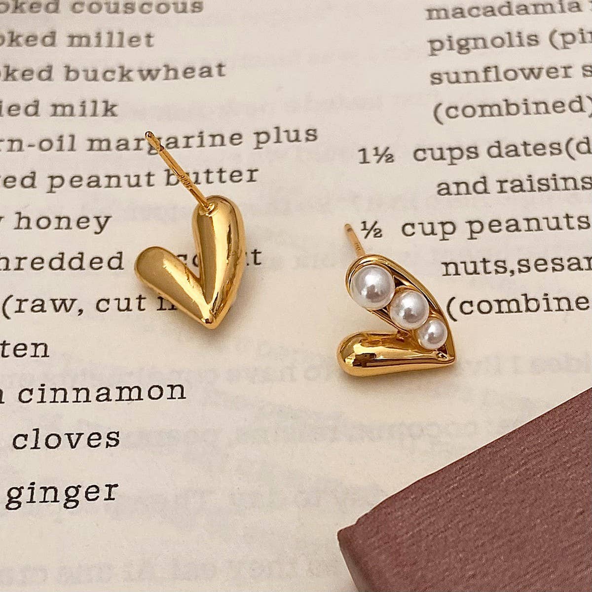 VALENTINE'S DAY HEART SHAPED SHELL PEARL EARRINGS