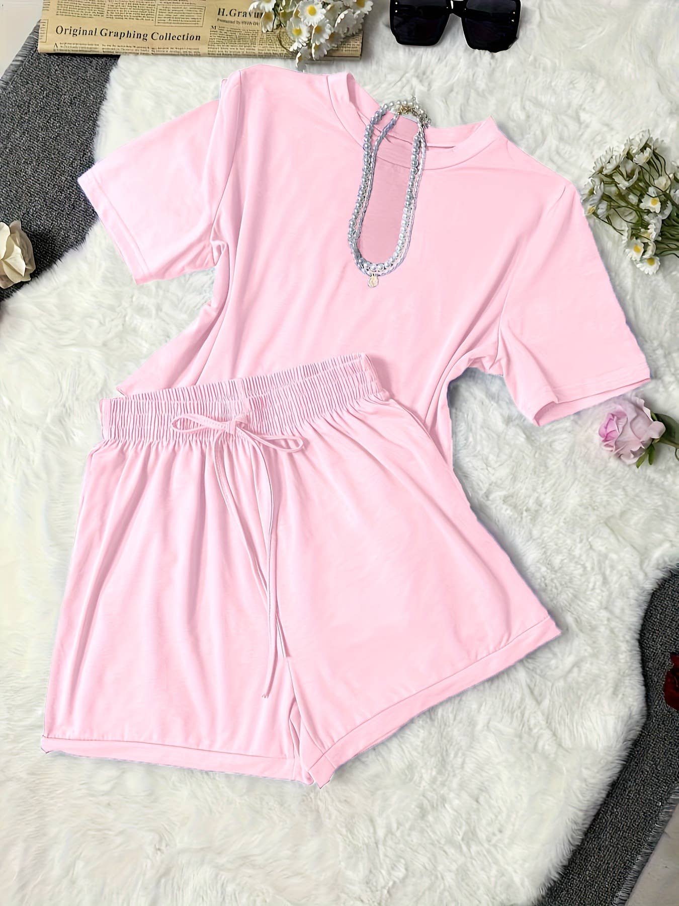 SHORT-SLEEVED, TIGHT-WAISTED AND SHORT PANTS SET_CWSTB00401