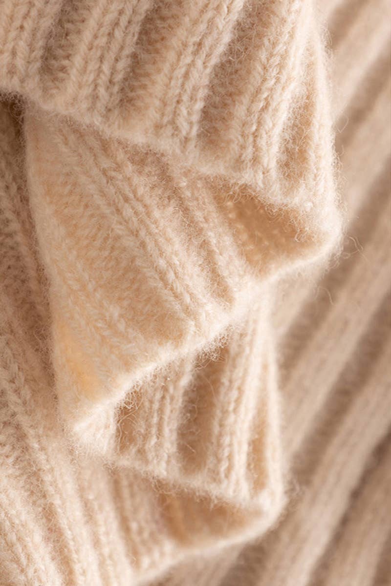 CHUNKY FLEECE SKIRT WITH HIP WRAP