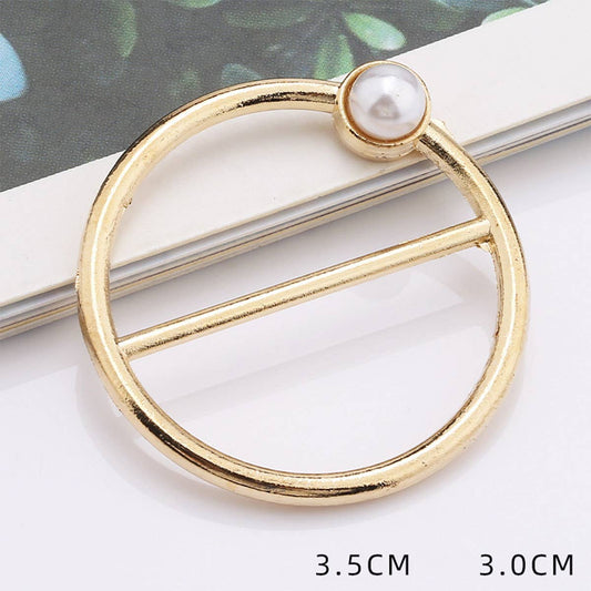 METAL HEM WITH PEARLS AND DIAMONDS SCARF RING