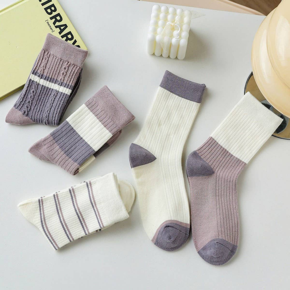VERSATILE COLOR-BLOCK STRIPED WOMEN'S SOCKS