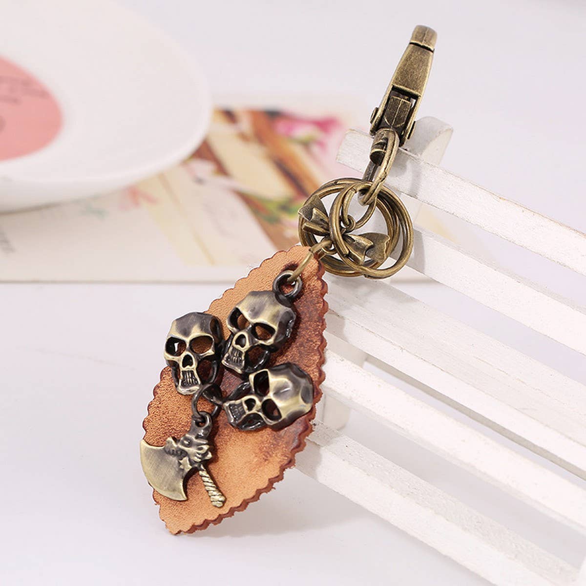 VINTAGE PUNK BRONZE SKULL LEATHER KEYCHAIN