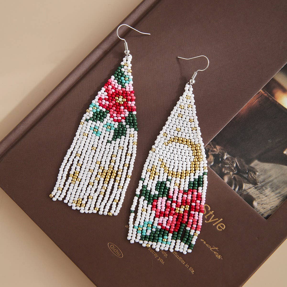 STARRY FLOWER HAND-WOVEN TASSEL EARRINGS_CWAJE1965