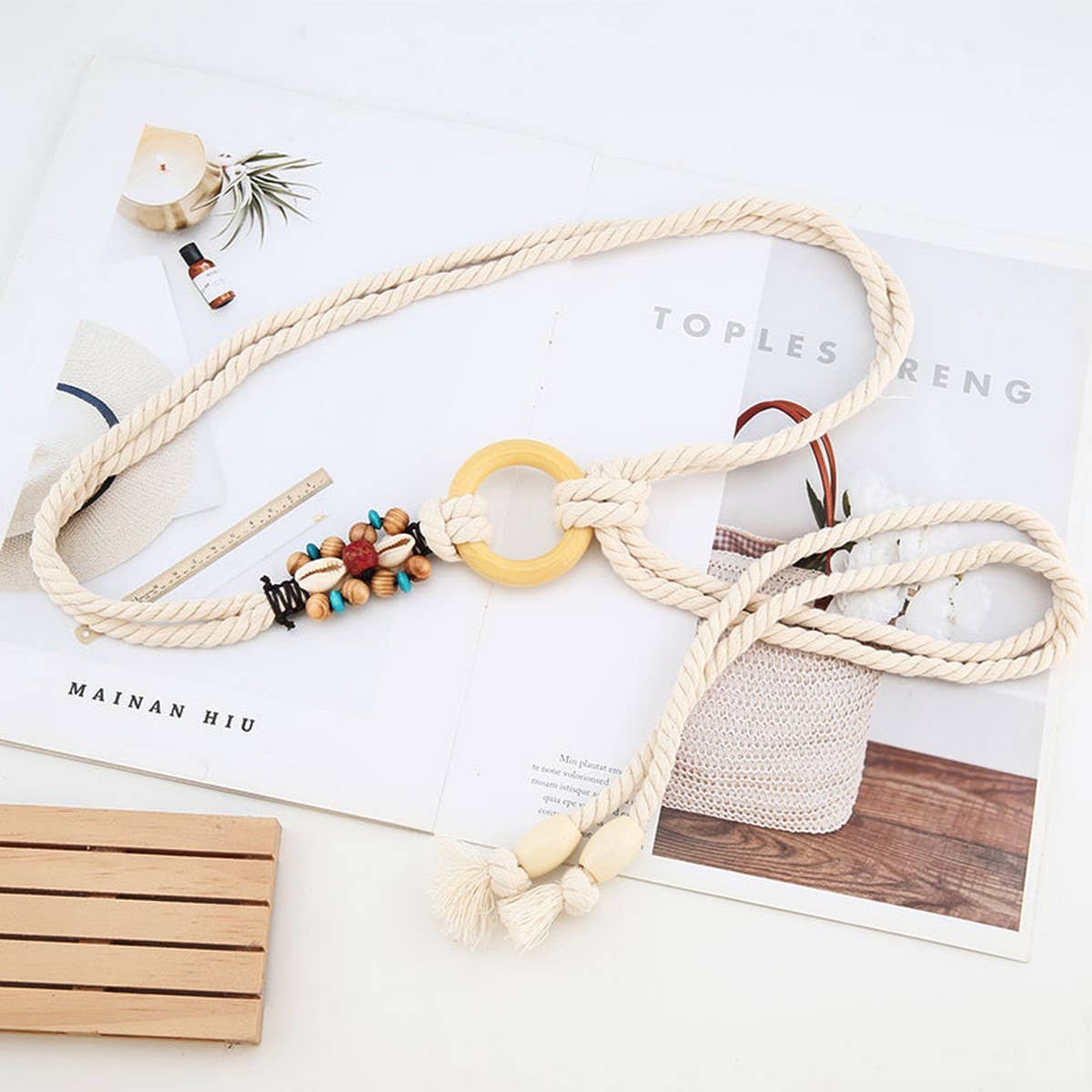 CWABE0567_BOHEMIAN TASSEL WOOD BUTTON BELT