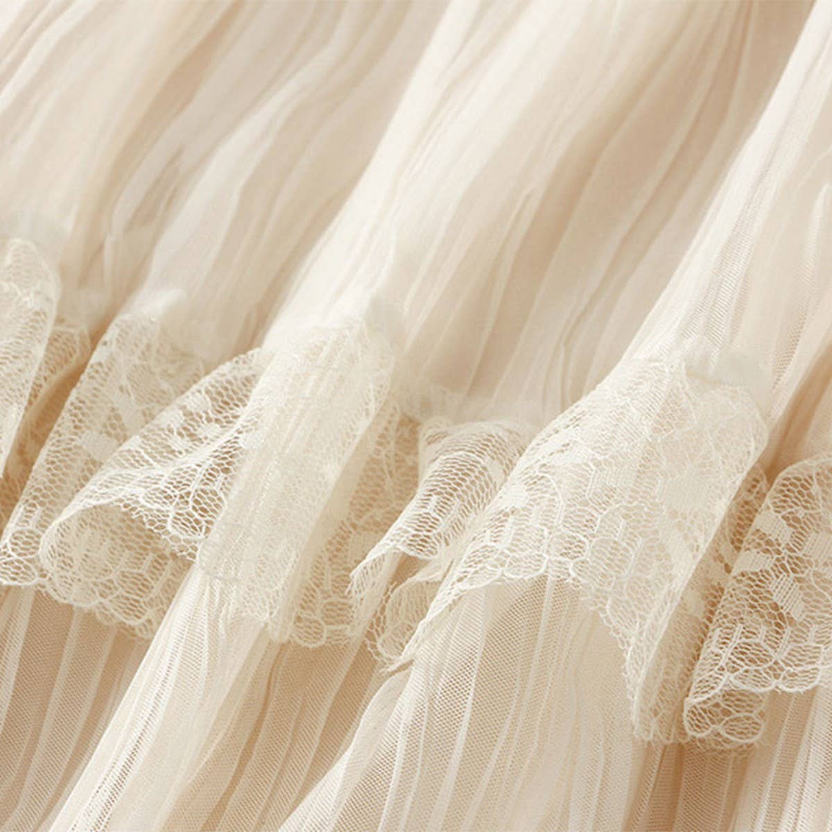 WAVE PLEATED MESH SPLICING LACE SKIRT CAKE SKIRT