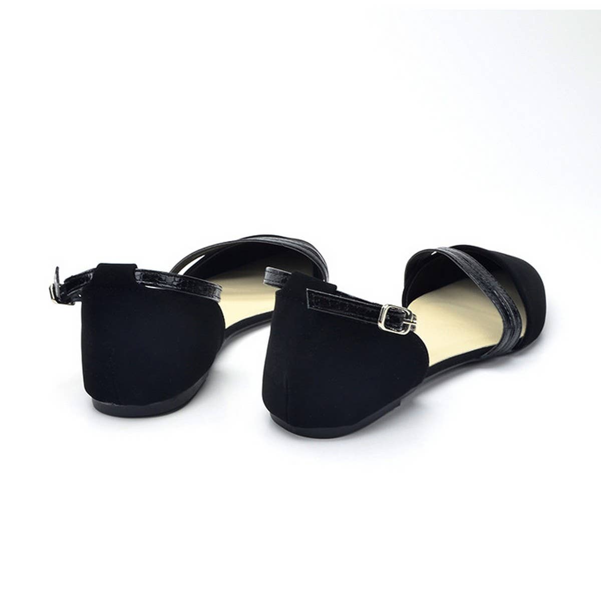 WOMEN POINTED FLAT SANDALS