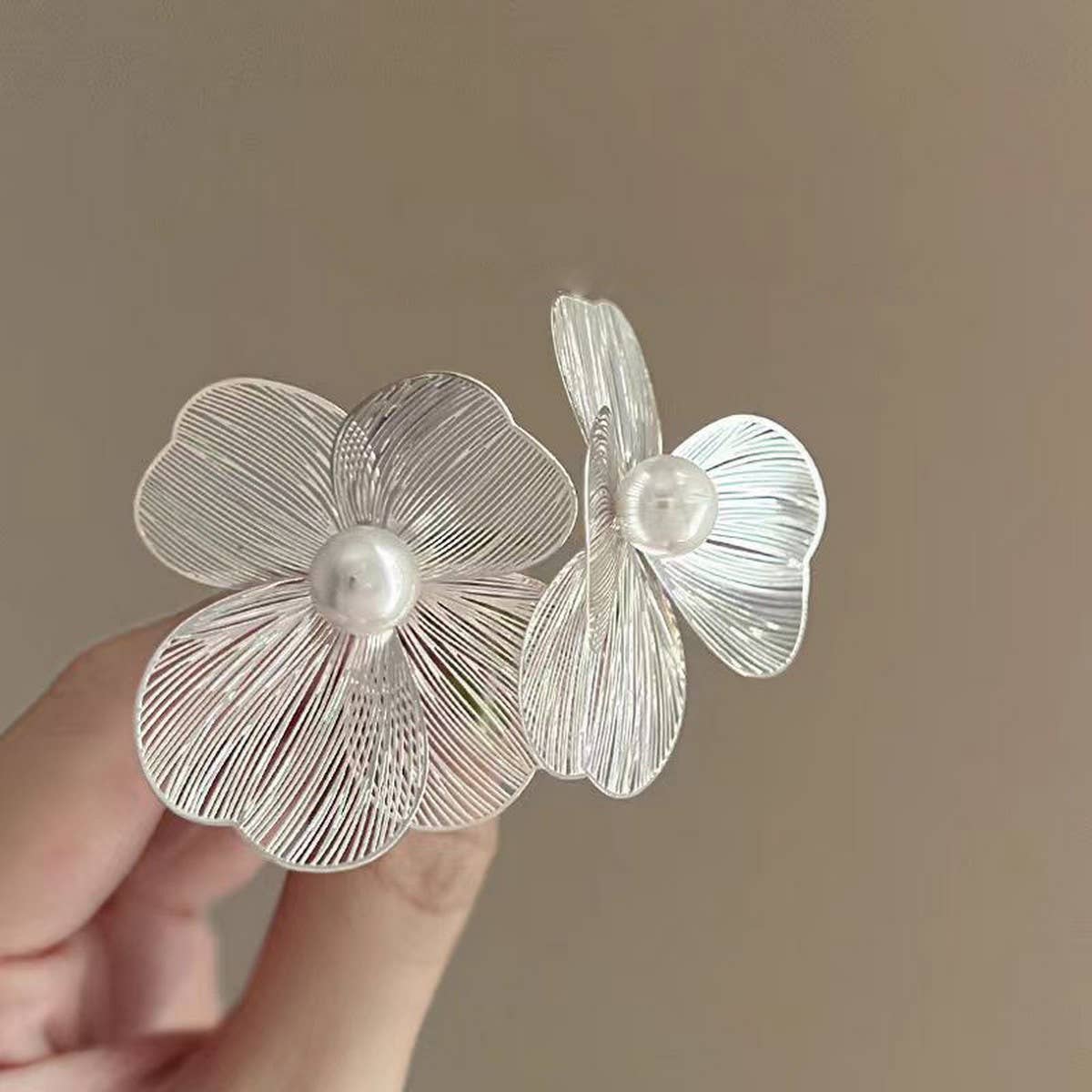 COLD STYLE SILVER HIGH-END EARRINGS