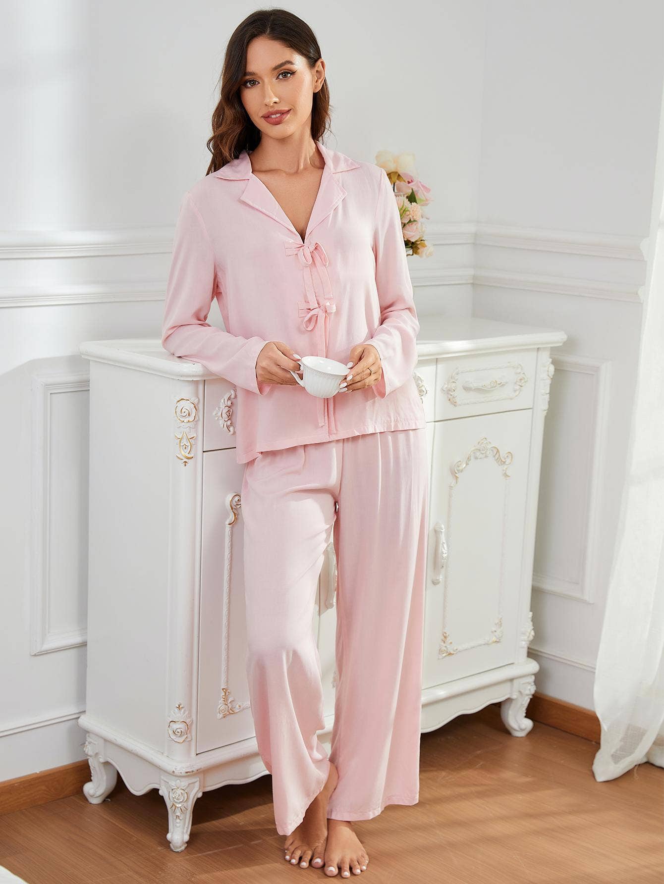 Simple bow-tie long sleeve trousers home suit