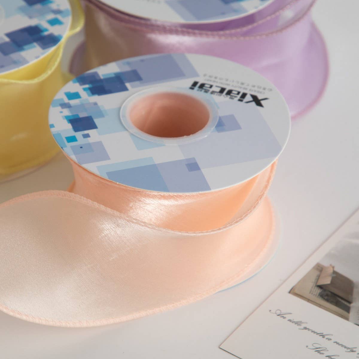 COLORFUL PEARLESCENT EDGE YARN DIY RIBBON