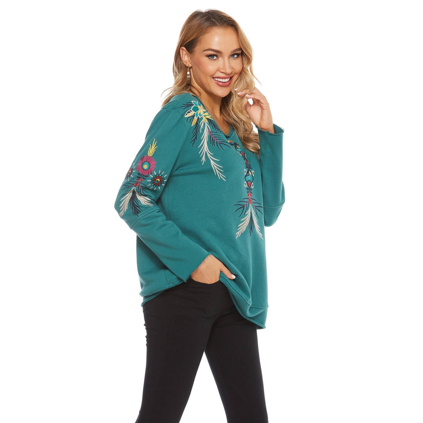 STYLISH CREW NECK PULLOVER EMBROIDERED TOP