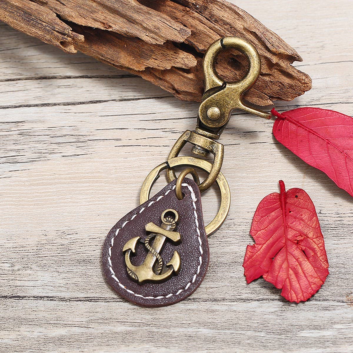 VINTAGE MEN'S BRONZE ALLOY COWHIDE KEYCHAIN