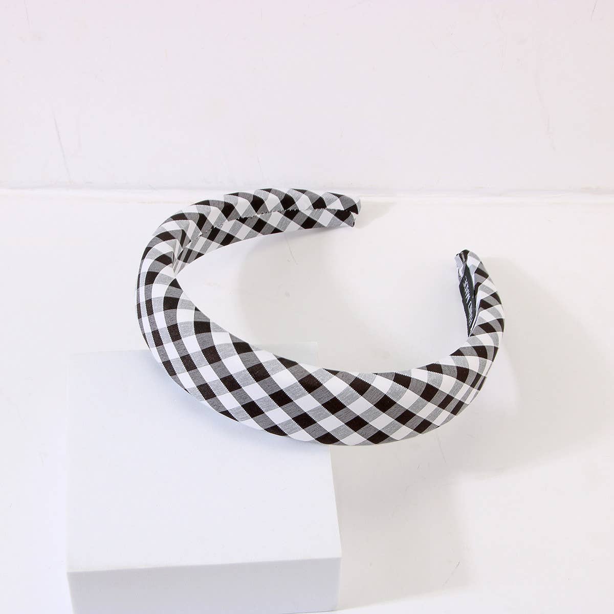 WOMEN FASHION PLAID WIDE-BRIMMED HEADBAND_CWAHA0476