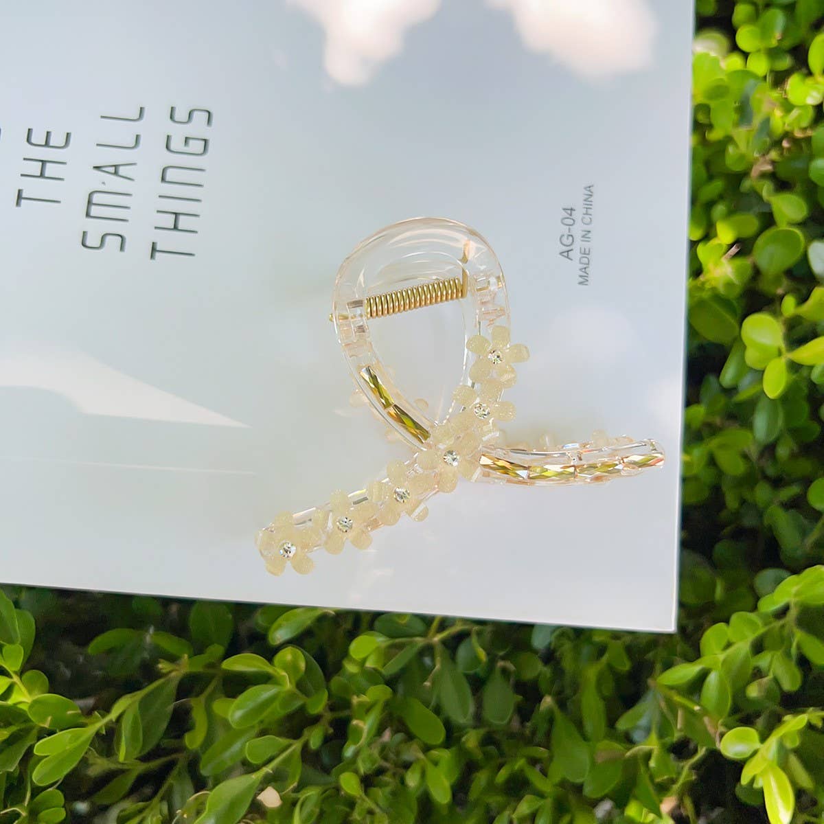 Elegant Glass Flower Hair Claw Simple Shark Clip_CWAHA1579