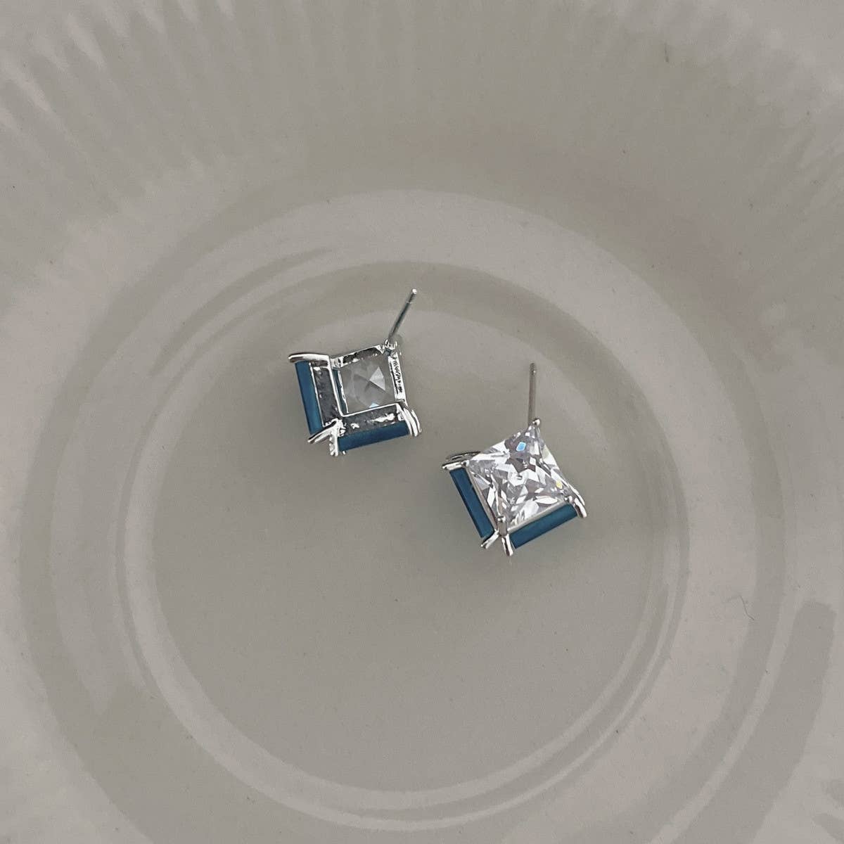 BLUE IMITATION ZIRCON EARRINGS_CWAJE1303