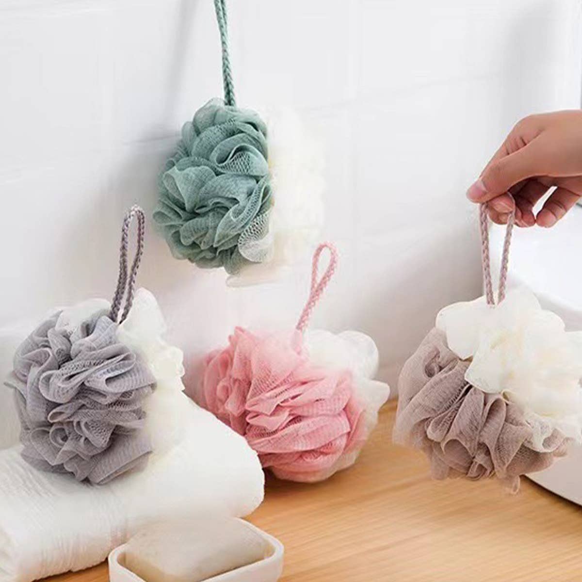 CWMM8431_DOUBLE COLOR UNISEX FOAMING FINE MESH BATH BALL